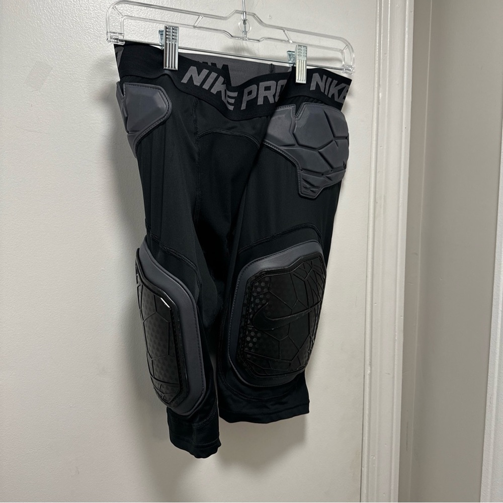 nike pro hyperstrong padded